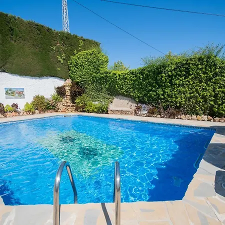 Tu Rural Cortijo Cantos 7 Piscina Privada Holiday home *